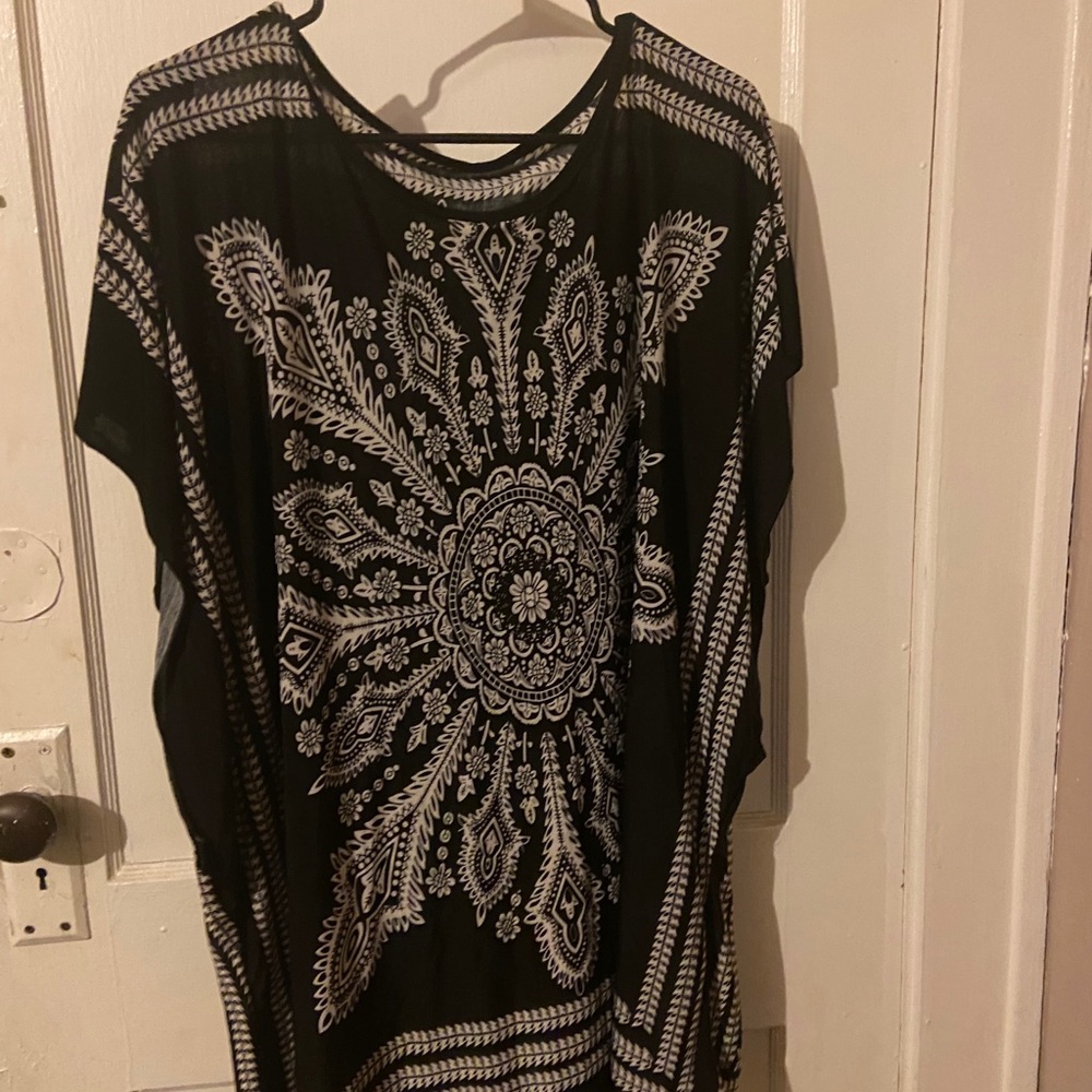 Loose fit pullover shirt